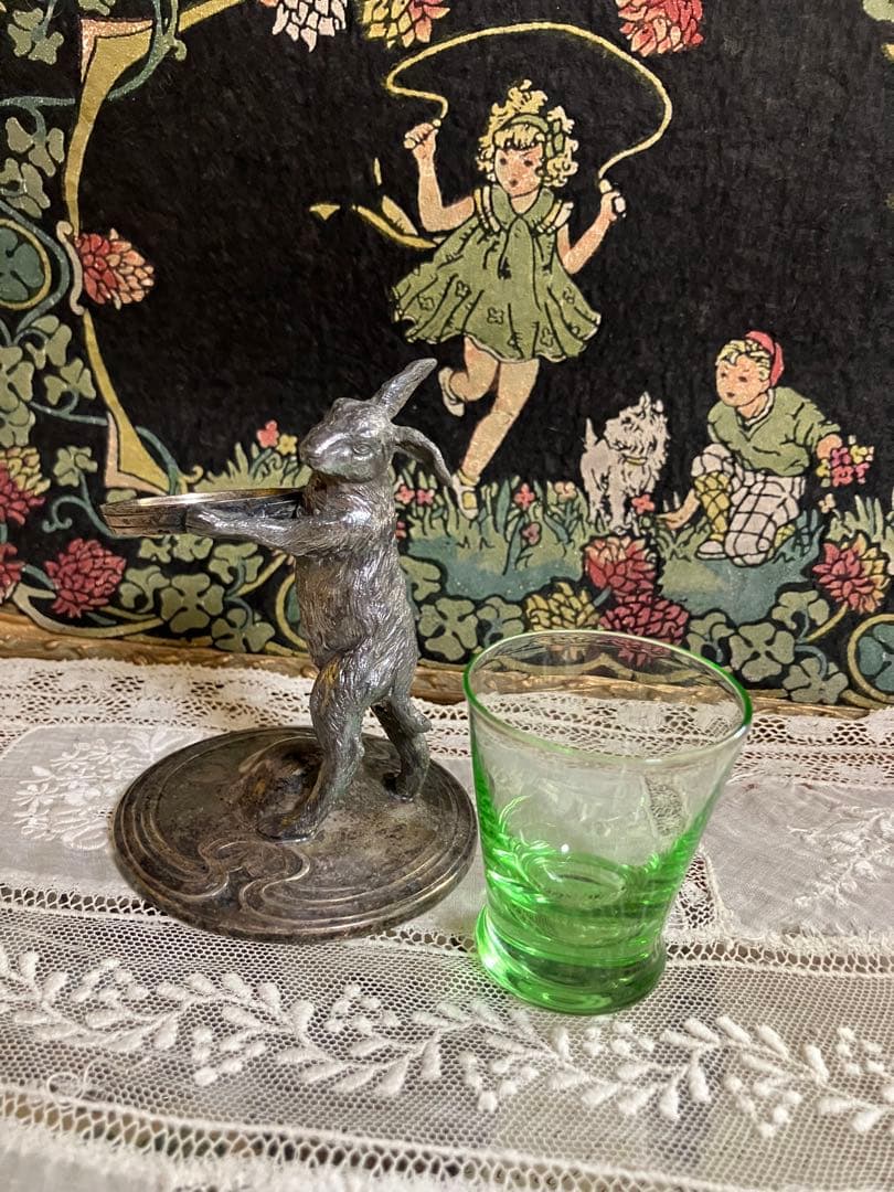 イースターウサギのグラススタンド　超絶レア