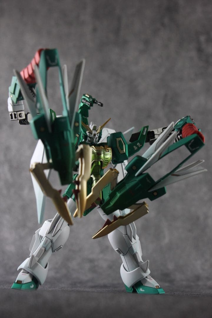 ＨＧ 1/144 アルトロンガンダム 新機動戦記ガンダムEW 改修塗装済み完成品