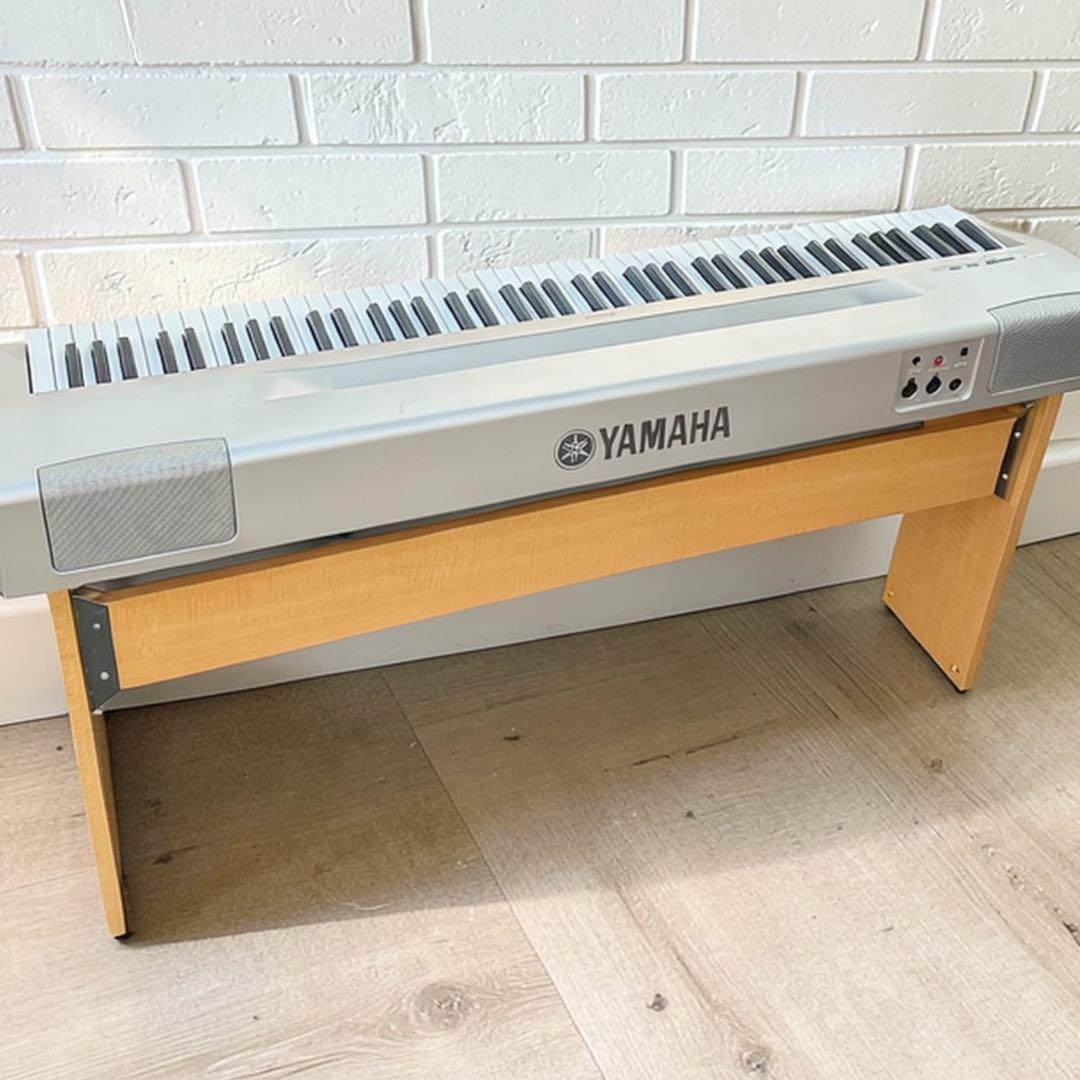 送料無料✨ スタンド付き YAMAHA P-60 電子ピアノ 88鍵 ペダル付属
