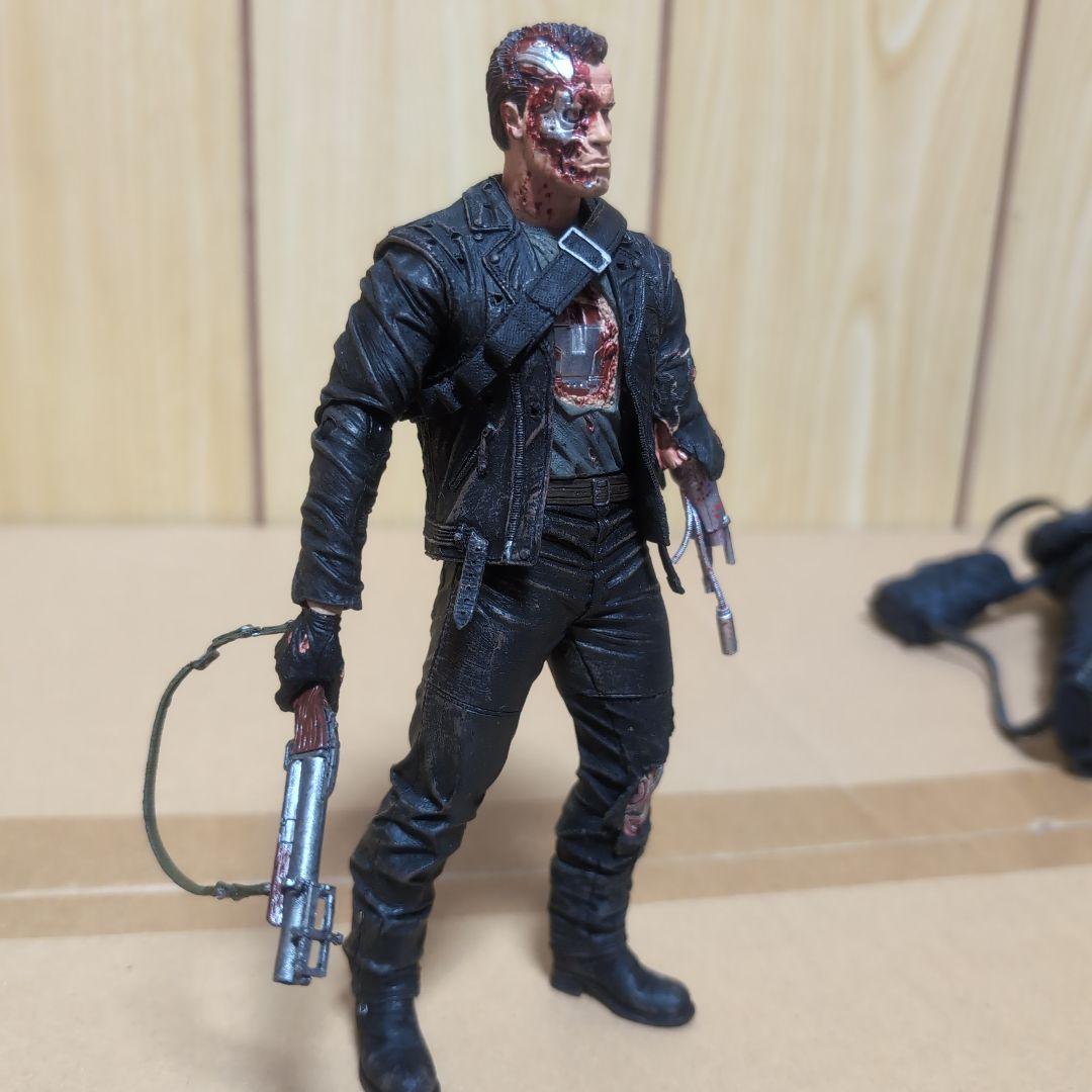 日*4様 NECA T-800 ターミネーター2 フィギュア 4体セット