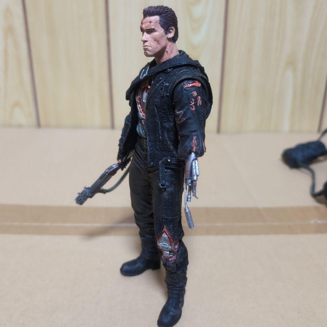 日*4様 NECA T-800 ターミネーター2 フィギュア 4体セット