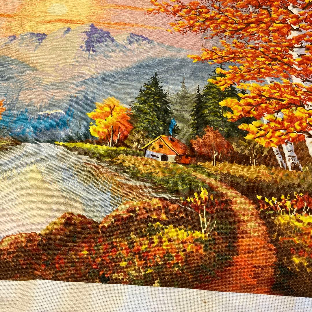 クロスステッチ完成品　超特大「秋の風景」約畳1畳の大きさ！即購入OK。！