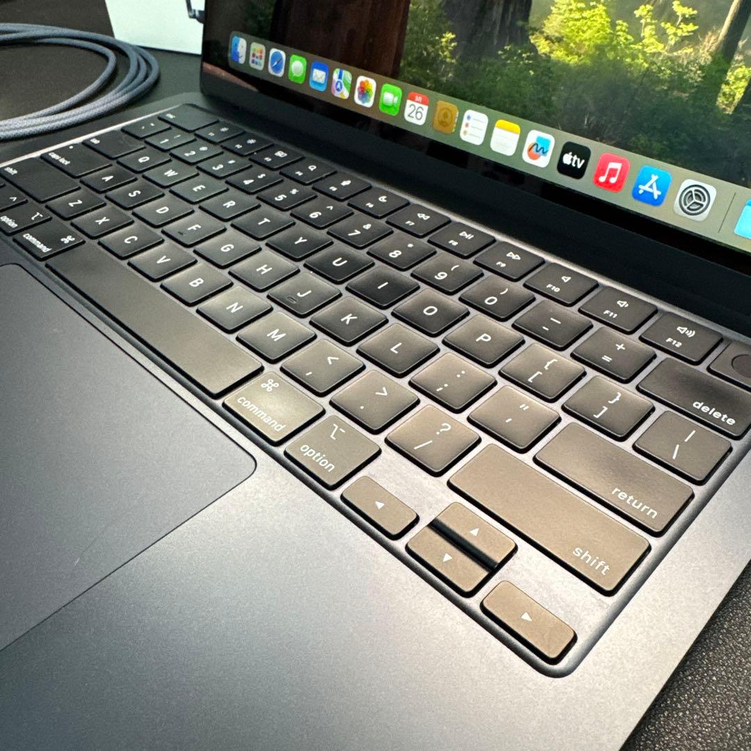 Apple MacBook Air 13インチ M3 US 16GB