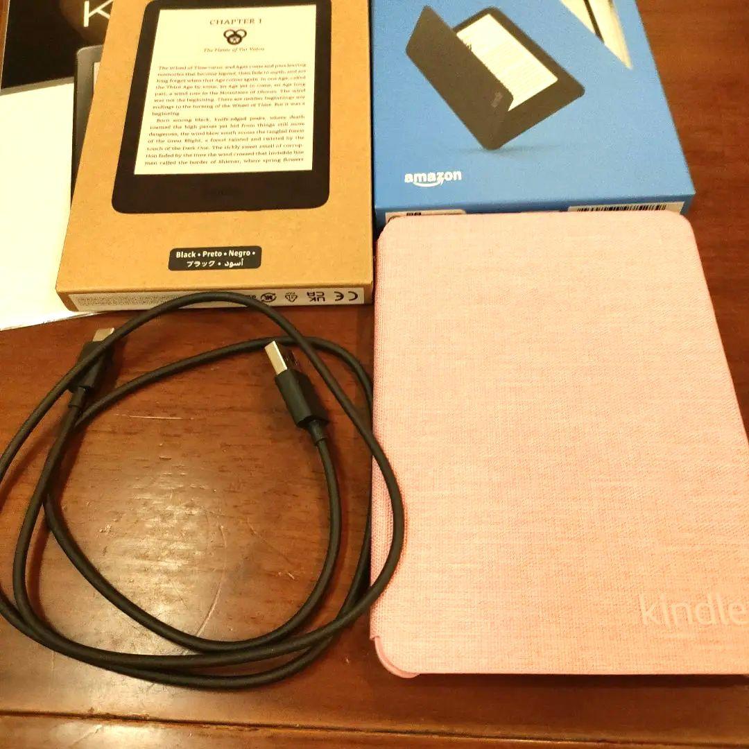 3月購入したばかり✩Kindle (2024年） 本体＆保護カバー、液晶フィルム