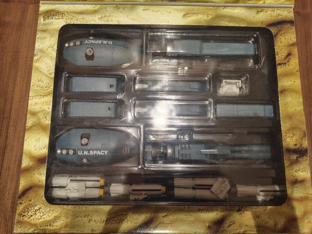 最終値下げ　やまと マクロス 1/48 VF-1　スーパー＆ストライクパーツ