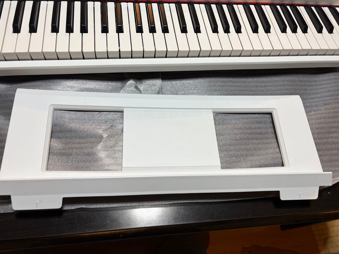 Yamaha Piaggero NP-32 ホワイト電子ピアノ