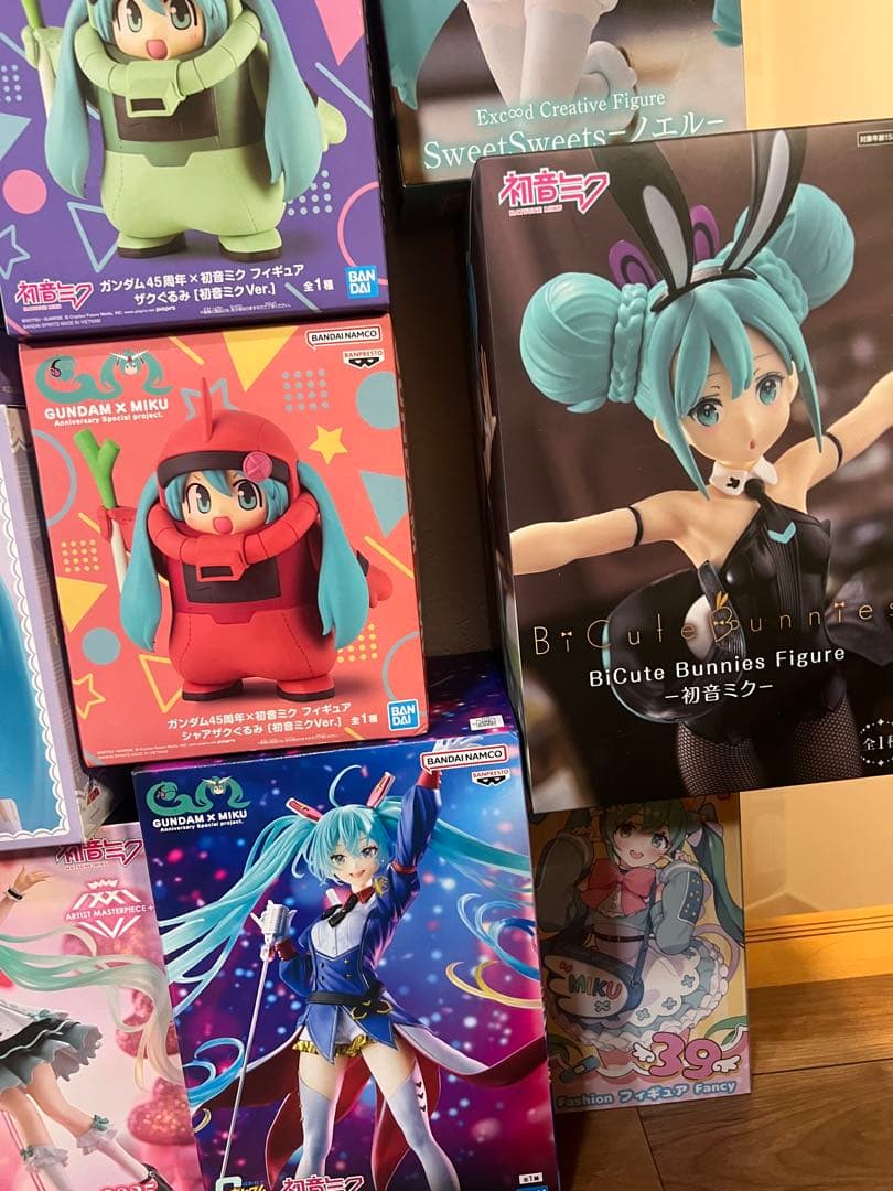 新品未開封　初音ミク プライズフィギュア 28種セット