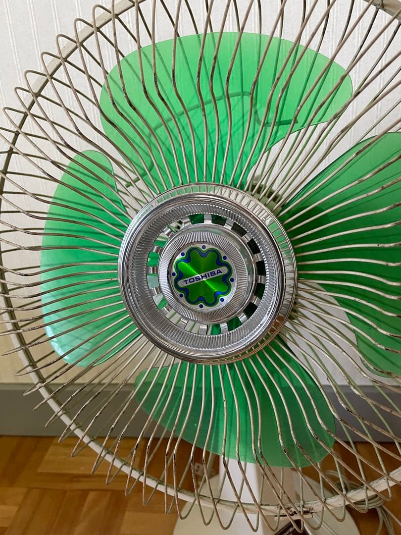 TOSHIBA 扇風機　美品　昭和レトロ