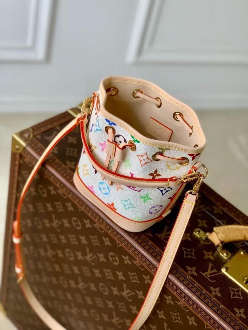 希少✨ 状態良好マルチカラーバケットバッグ