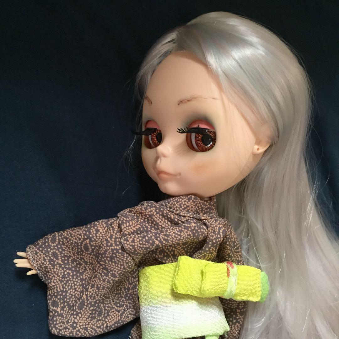 カスタムドール 着物とドレスのドール