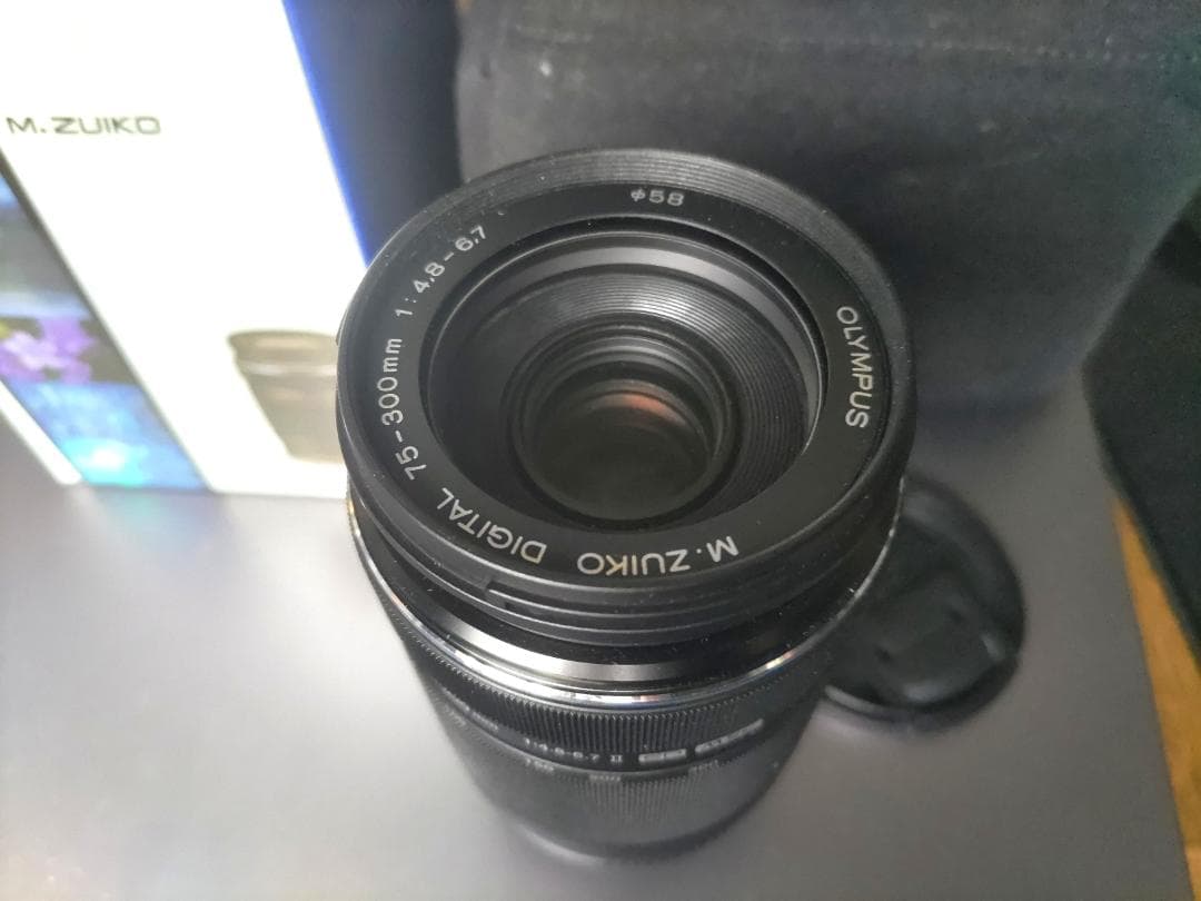 OLYMPUS M.ZUIKO 75-300mm f4.8-6.7Ⅱ