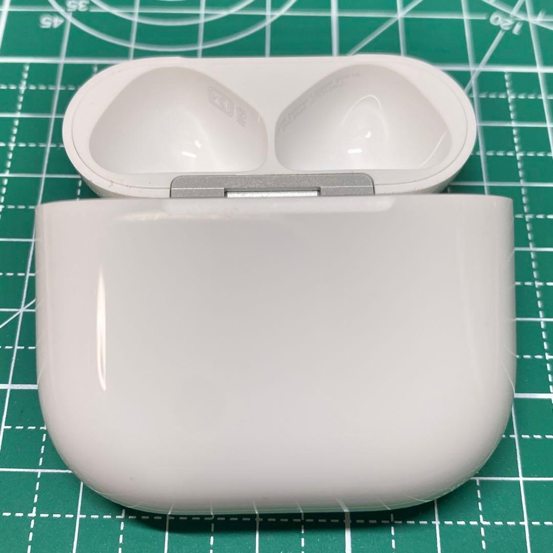 AirPods4第4世代 エアーポッズ第四世代 充電ケースのみ ANCなし