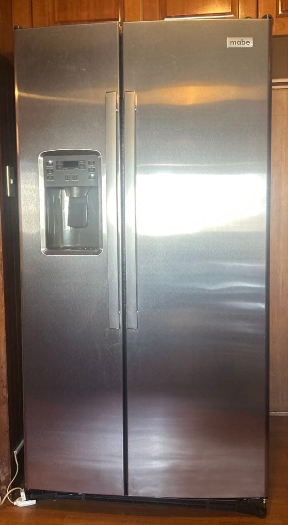 mabe マーベ　ステンレス冷蔵庫 両開き　MSM25GS/G 711L 送料込