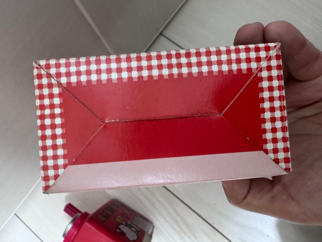 ハローキティ サンリオ レトロ 鉛筆削り 手動 当時物 懐かしい　1991年