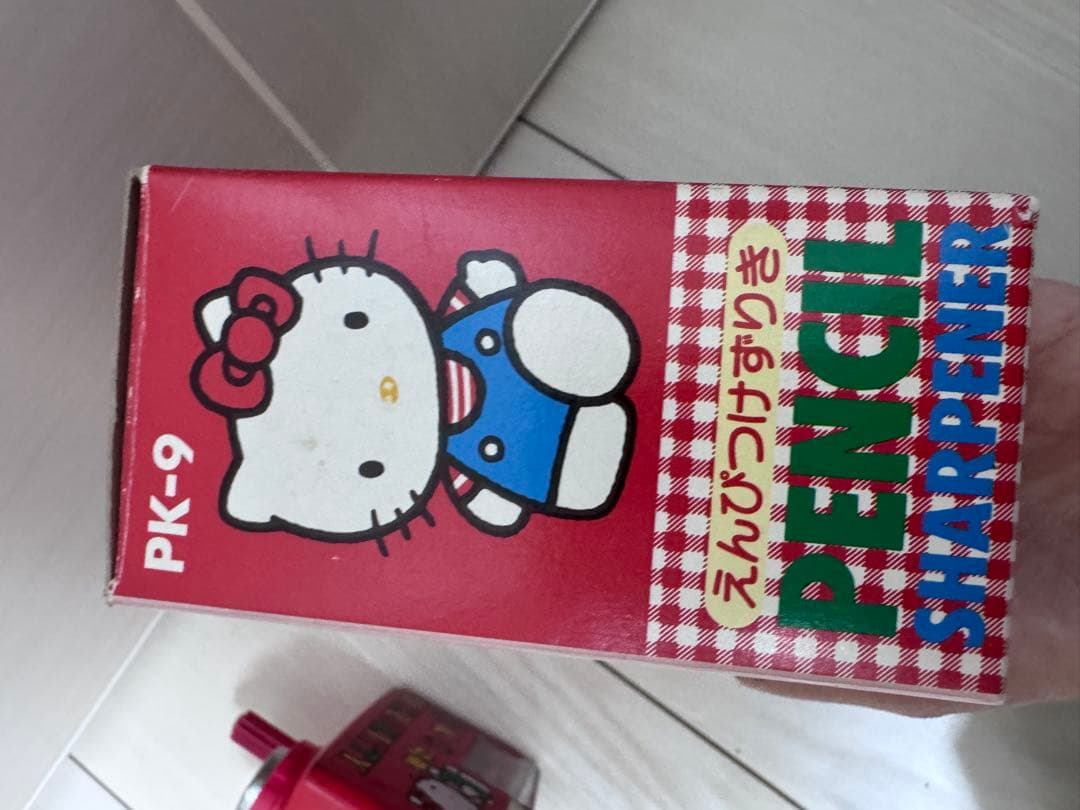 ハローキティ サンリオ レトロ 鉛筆削り 手動 当時物 懐かしい　1991年