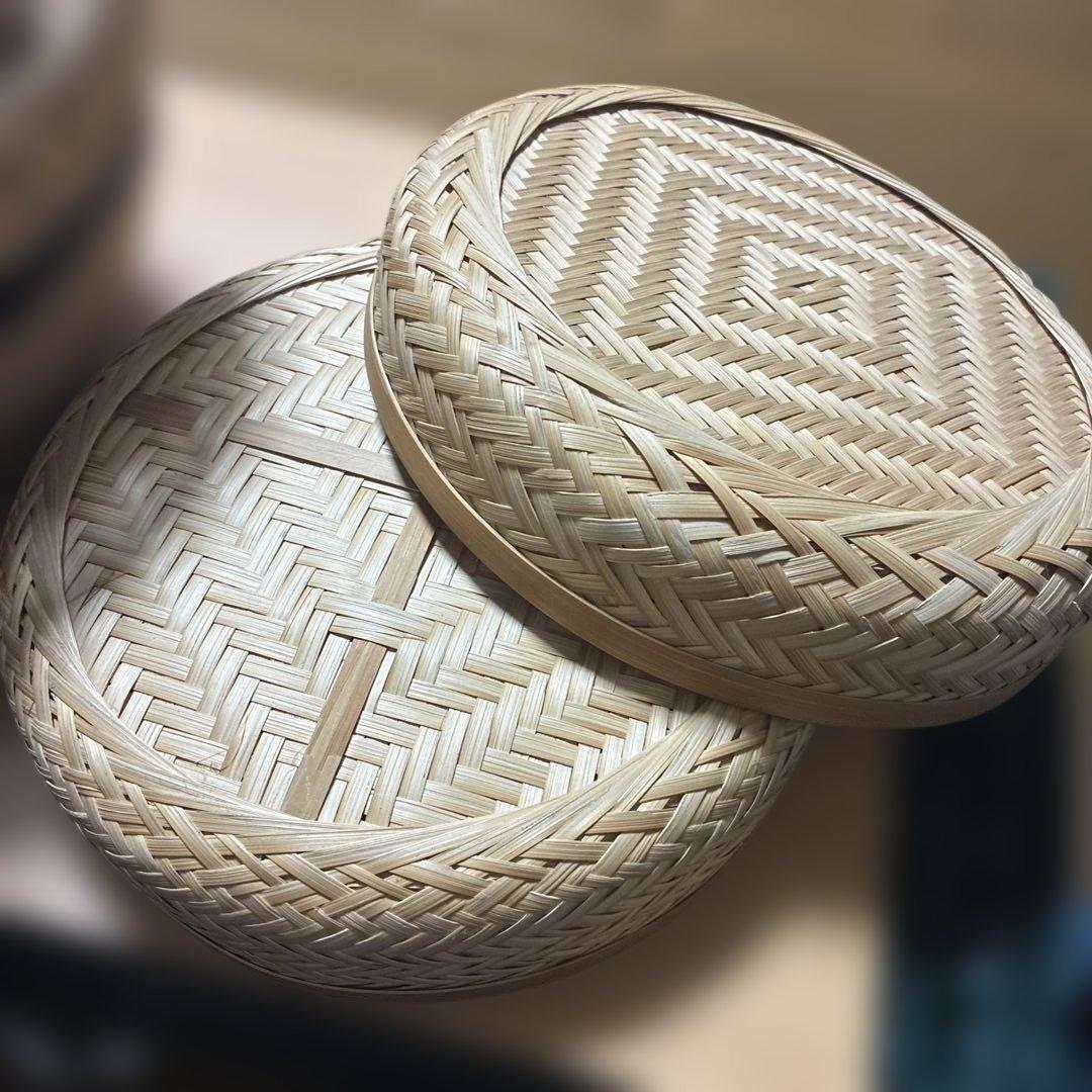 《美品》天然素材　大皿型バスケット　7枚セット　コンパクト収納　食材その他入れ物