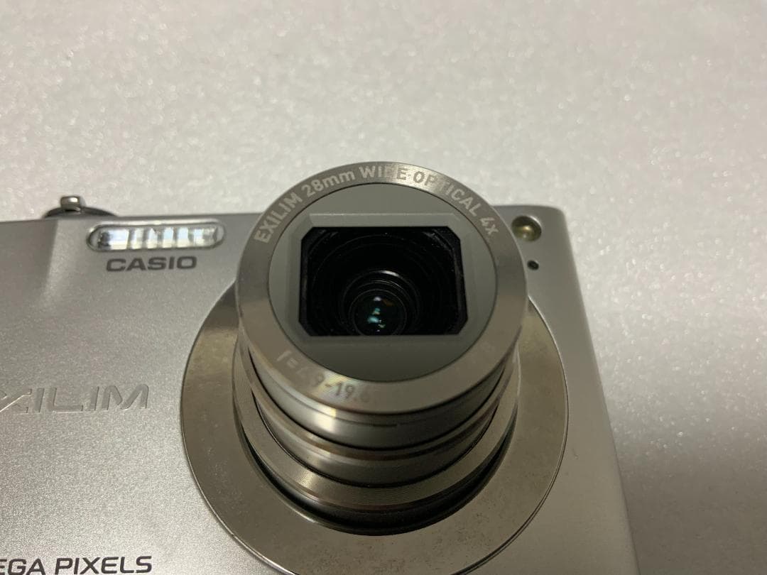 CASIO EXILIM EX-Z100 シルバー