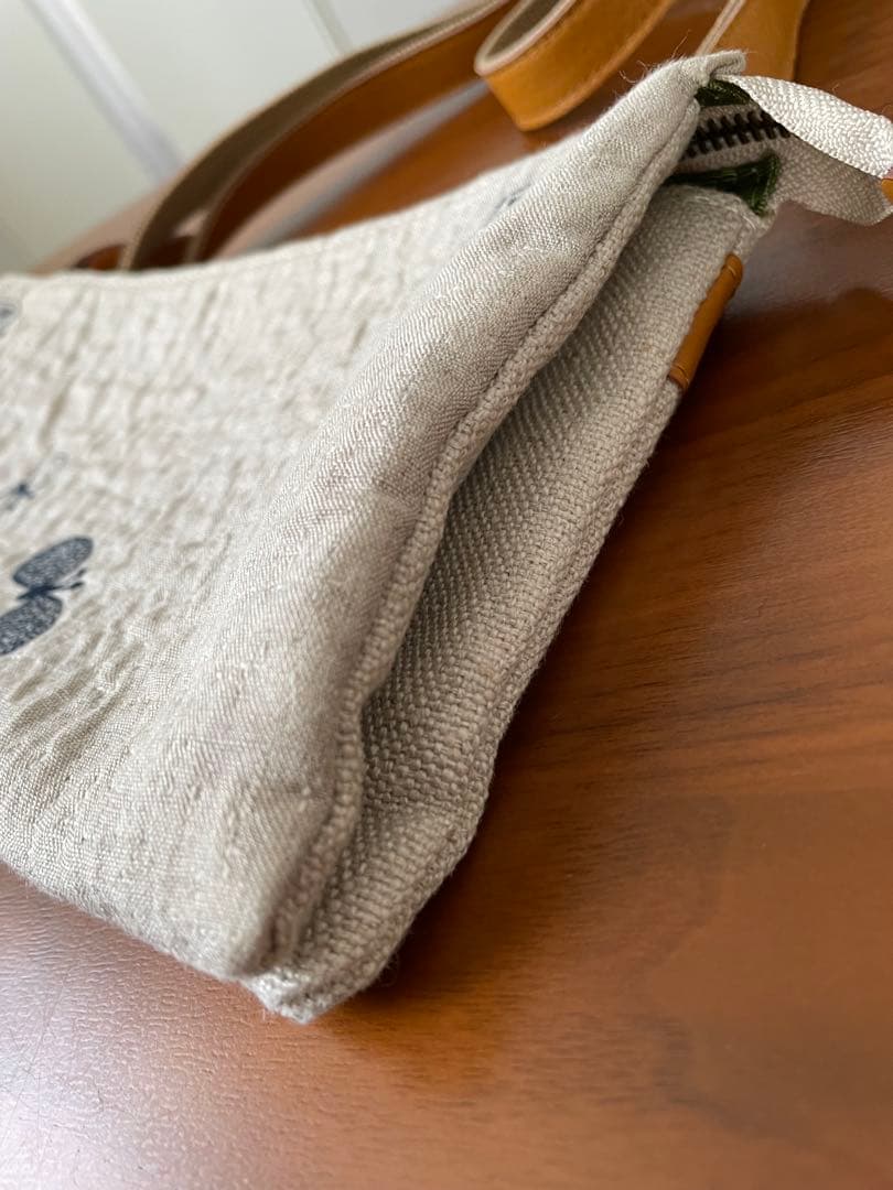 【美品】ミナペルホネン　サコッシュ　お財布ショルダー