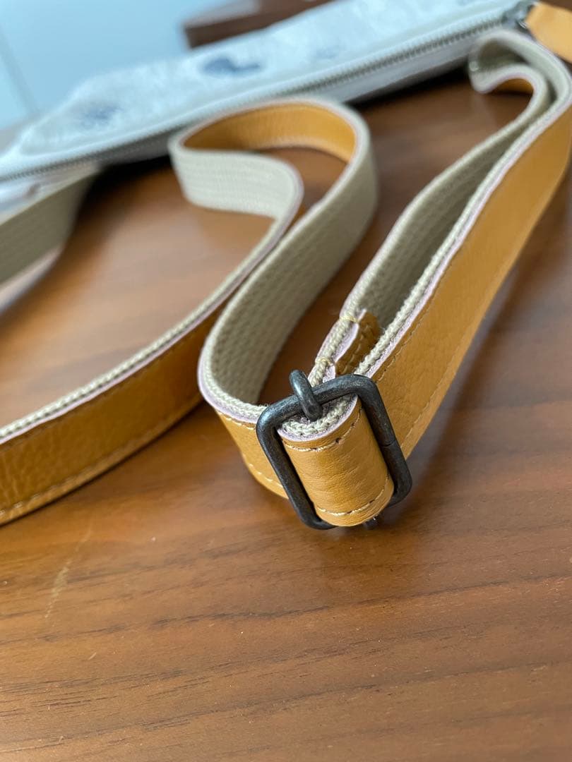 【美品】ミナペルホネン　サコッシュ　お財布ショルダー