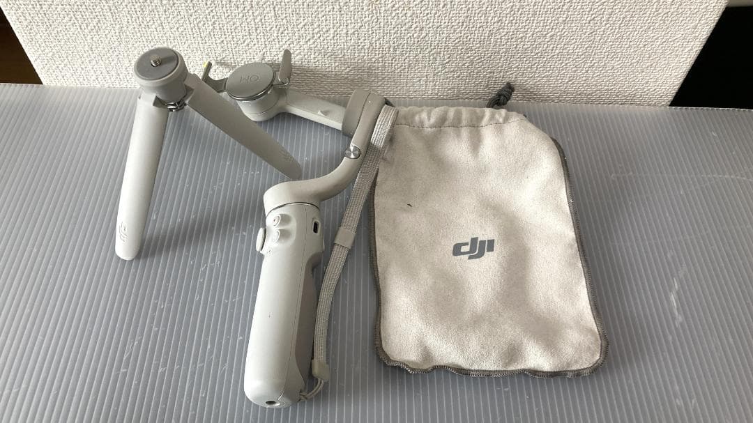 美品 DJI OM 5 スマートフォンスタビライザー ジンバル 手ブレ補正