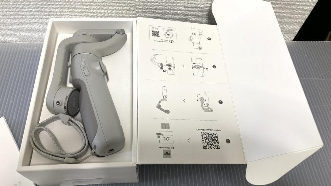 美品 DJI OM 5 スマートフォンスタビライザー ジンバル 手ブレ補正