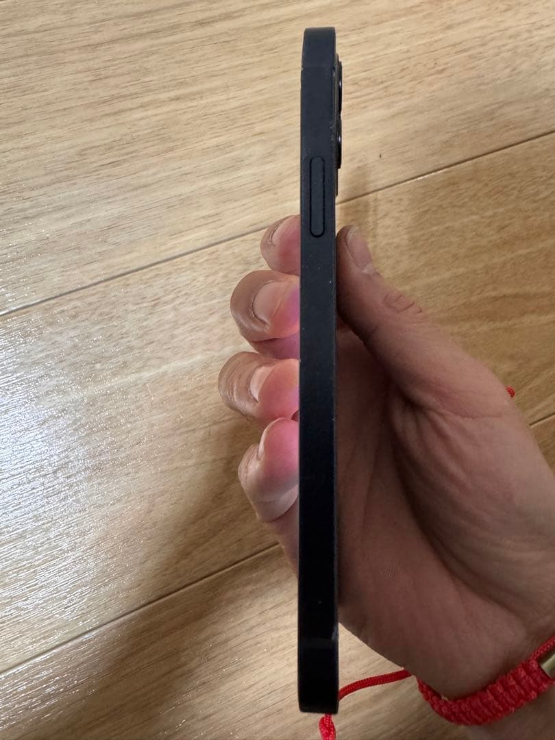 iPhone 12 Simフリー