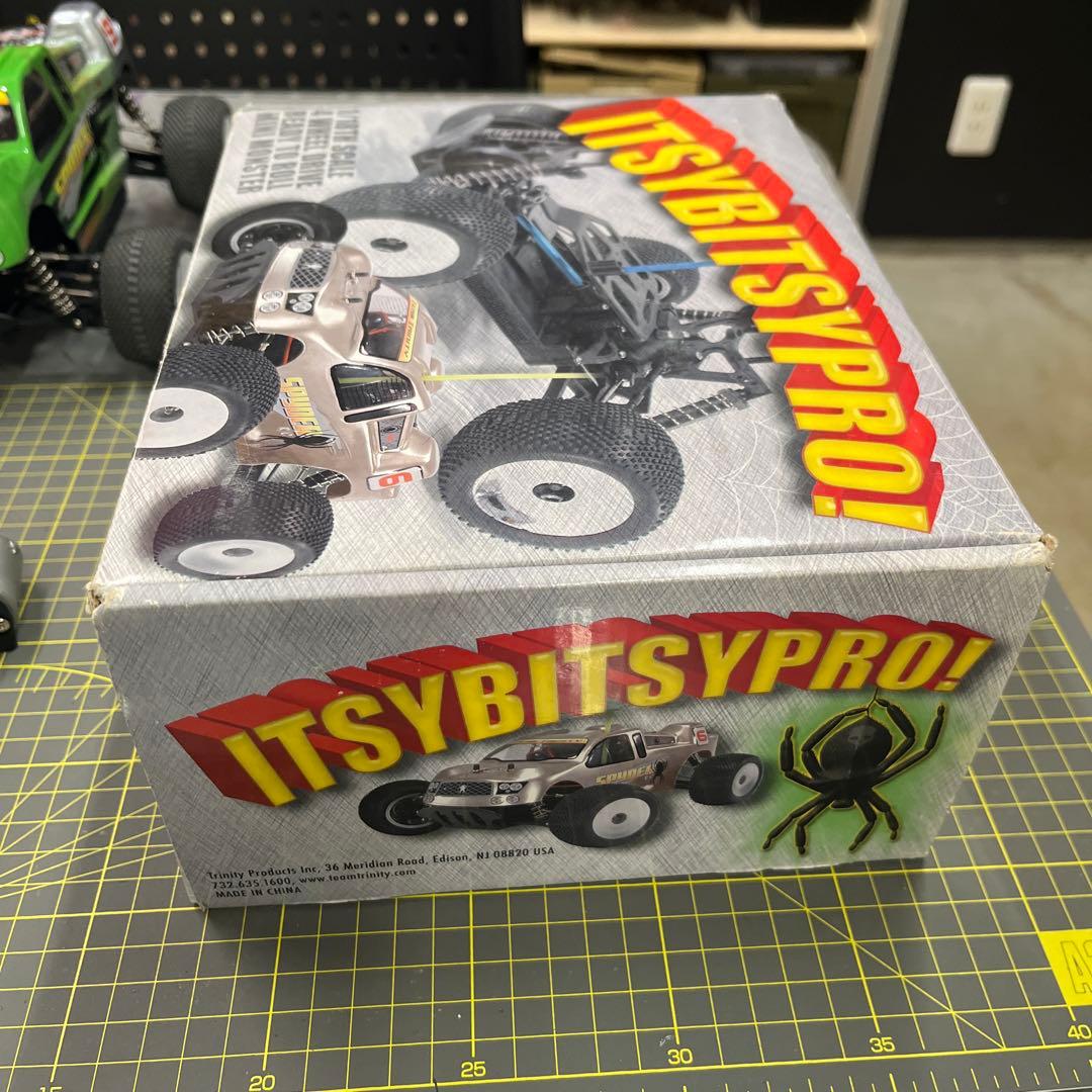 Itsy Bitsy Pro 1/18 京商　ラジコン　スパイダー　トリニティ