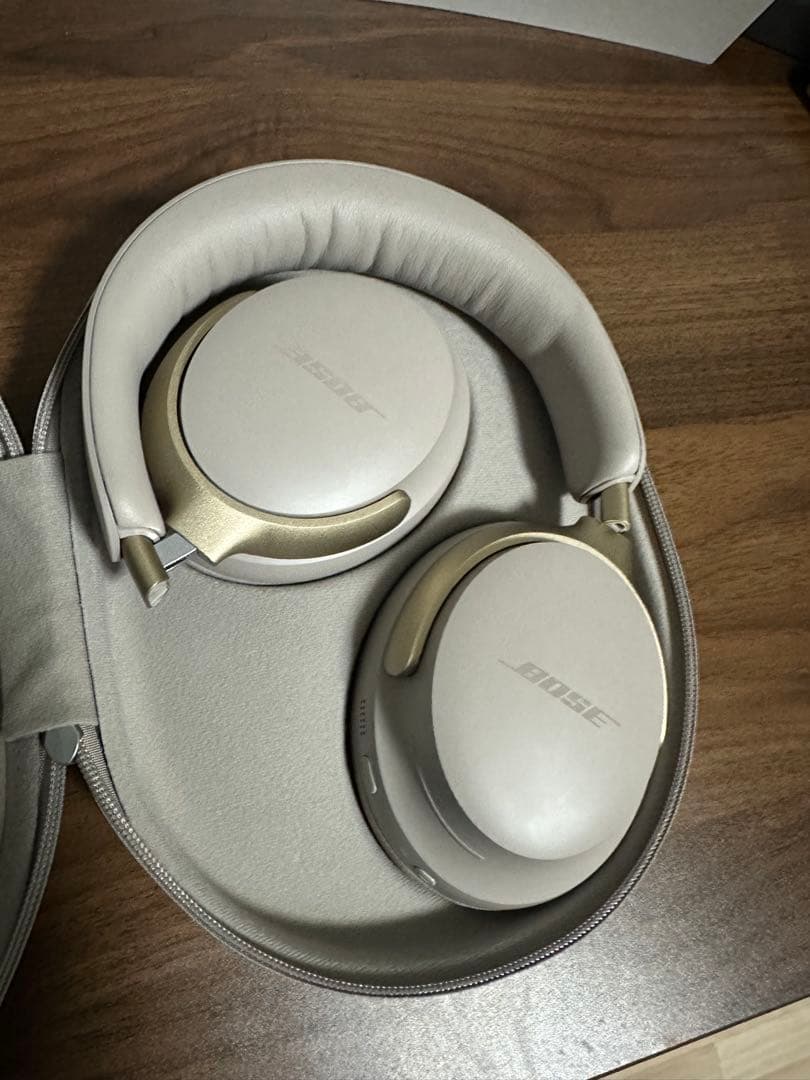 BOSE QUIETCOMFORT ULTRA サンドストーン