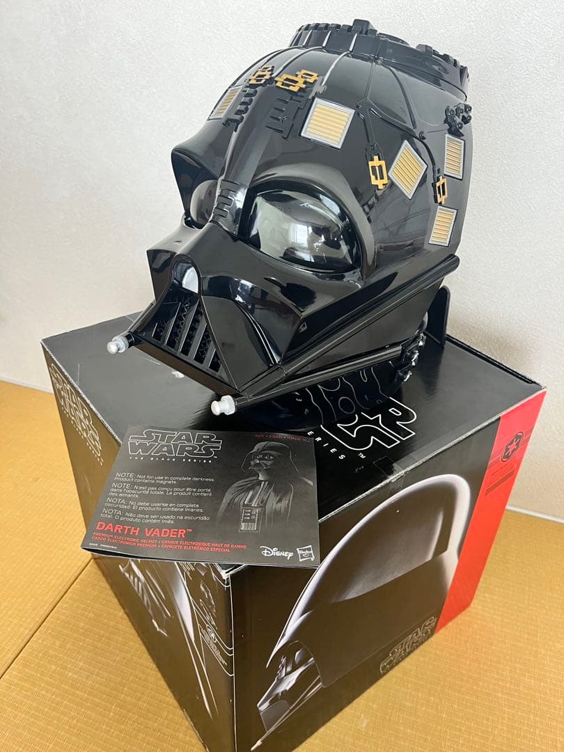 ダースベイダーヘルメット STAR WARS The Black