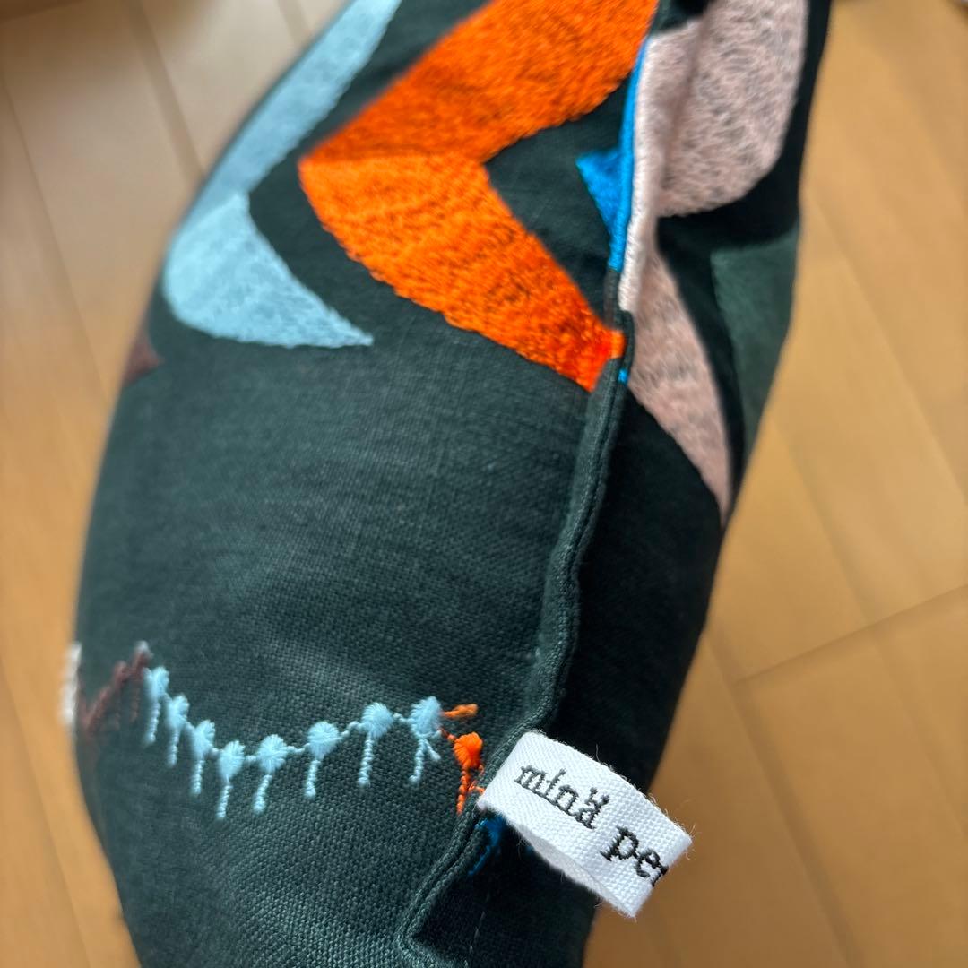 お値下げ　新品未使用　minaperhonen bird クッション 手提げ
