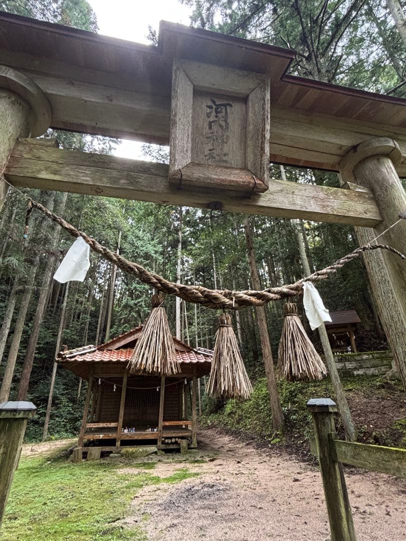 【弁財天の使い】白蛇天珠 ブレスレット 10mm水晶【河内神社 御神水浄化】