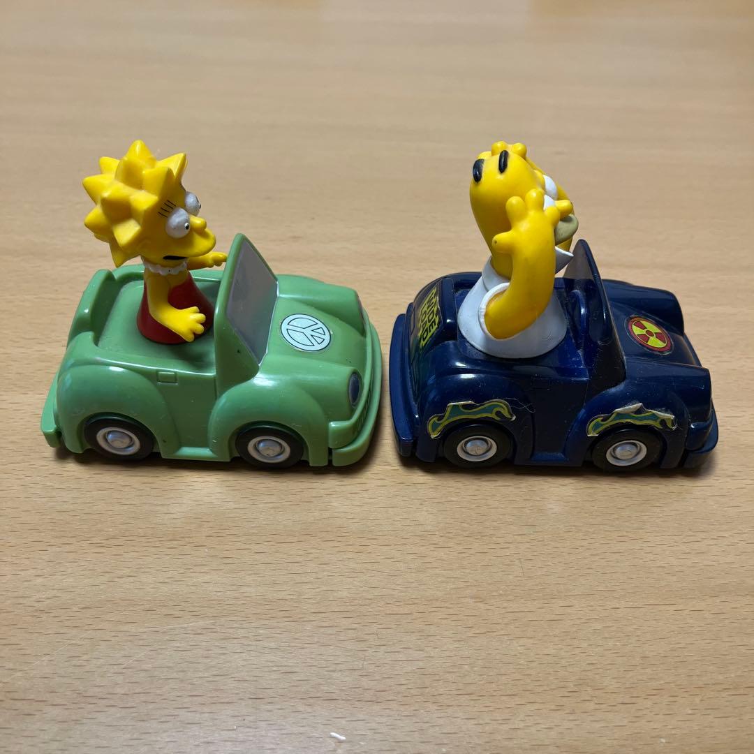 ザ・シンプソンズ　リサ・シンプソンとホーマーフィギュア　ブルバックカー　セット