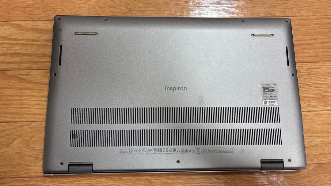 Dell Inspiron シルバー　P106f ジャンク