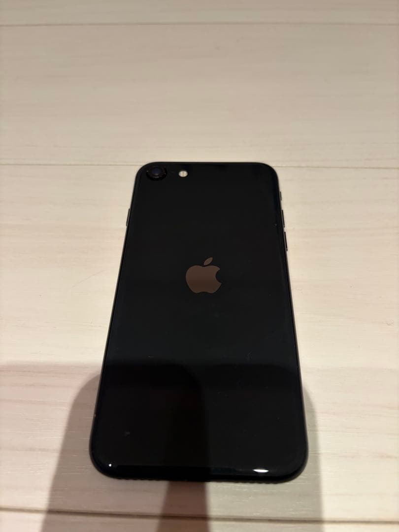 SIMフリー iPhone SE 第2世代 64GB SIMフリー ブラック