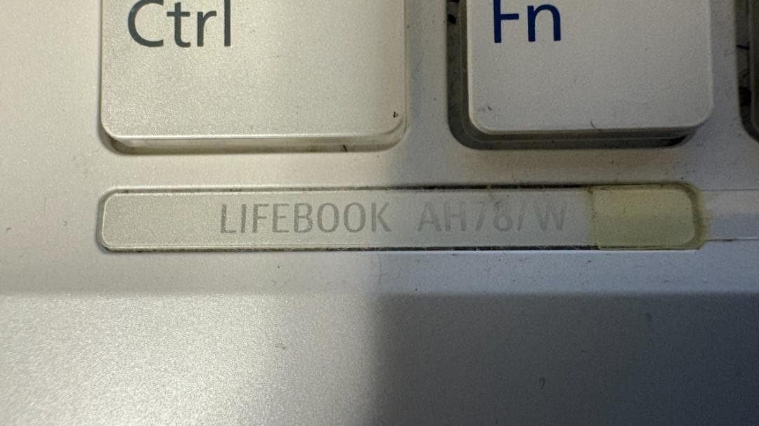LIFEBOOK　AH78/W