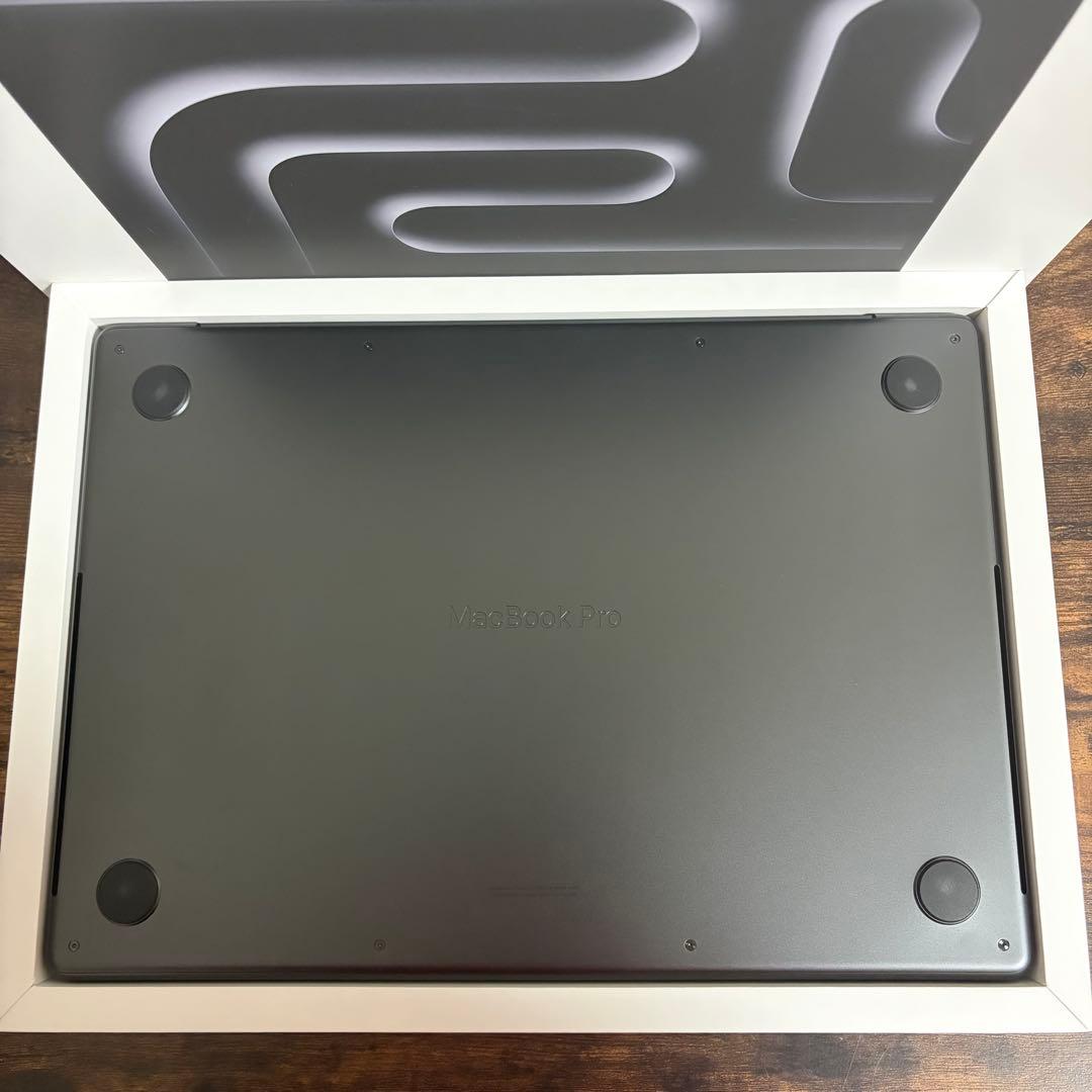 MacBook Pro 14インチM4Pro メモリ24GB SSD1TB