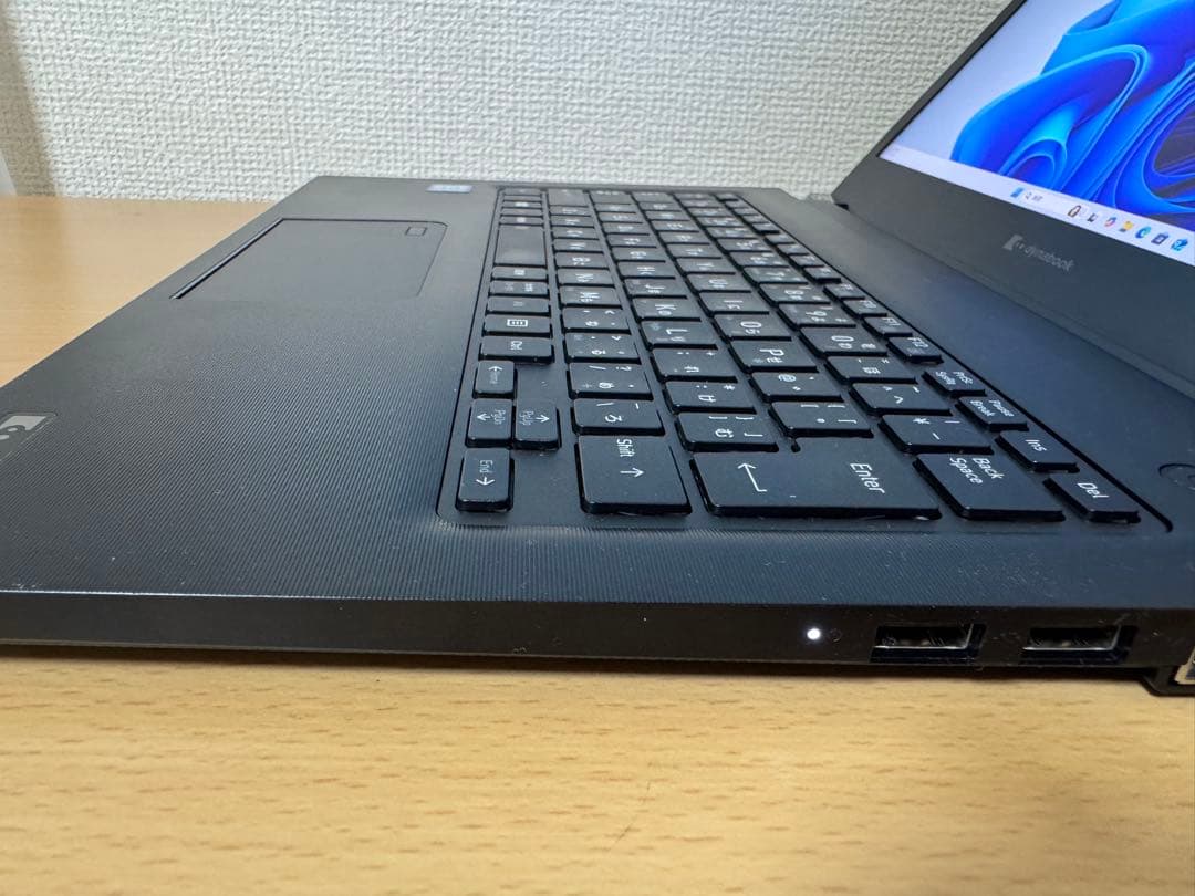 美品 dynabook S73 Intel Core i3 8世代