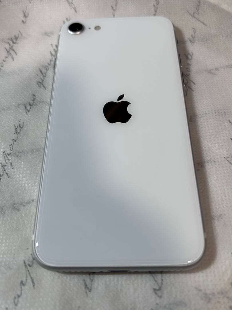 iphone SE 第二世代　USED