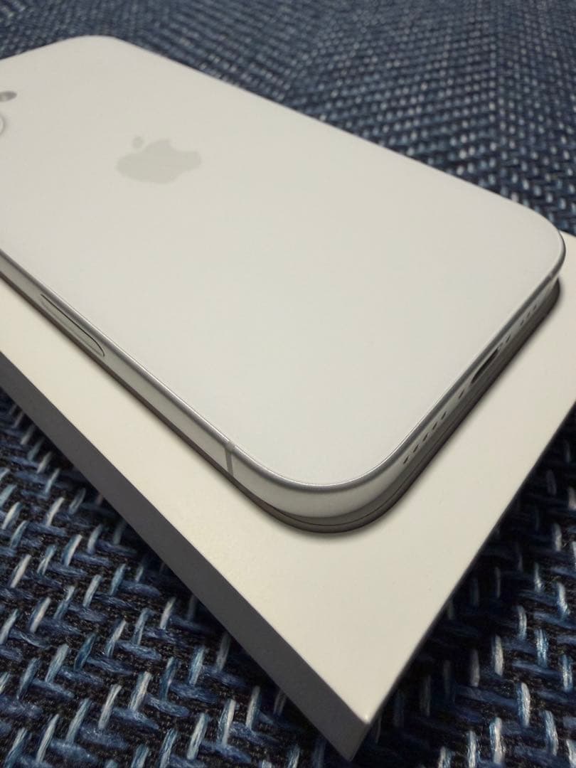 【美品】iPhone 16 128GB SIMフリー バッテリー100%