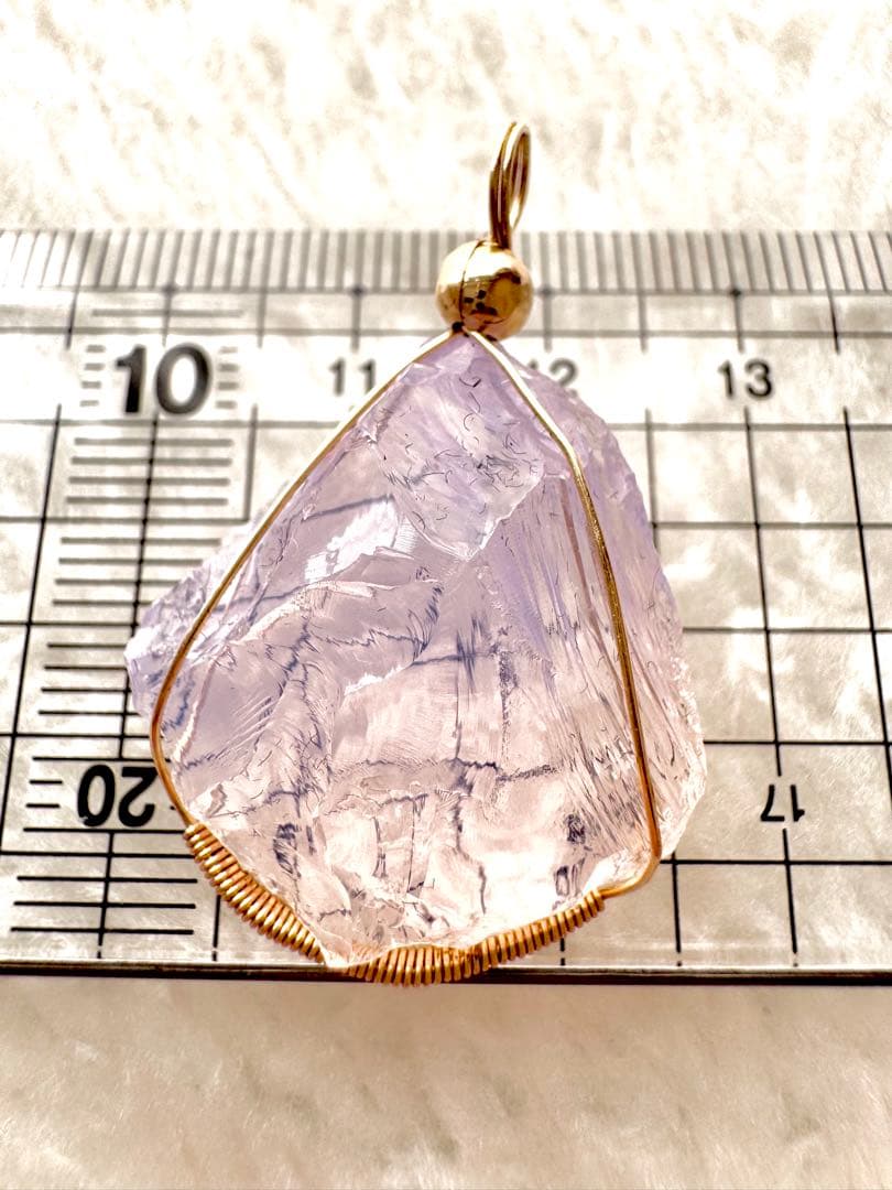 アンダラクリスタル シエラネバダ産 シャンパンピンク 置物＆ペンダントトップ