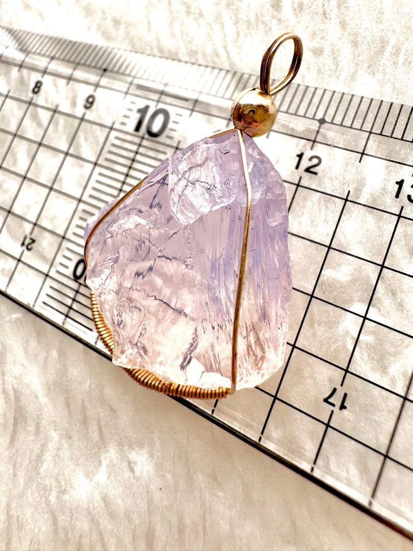 アンダラクリスタル シエラネバダ産 シャンパンピンク 置物＆ペンダントトップ