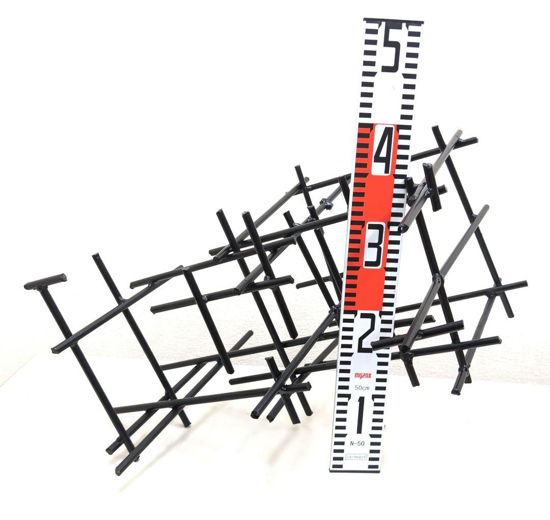 花留　丸鉄棒　生け花　華道　鉄花器　変形花器