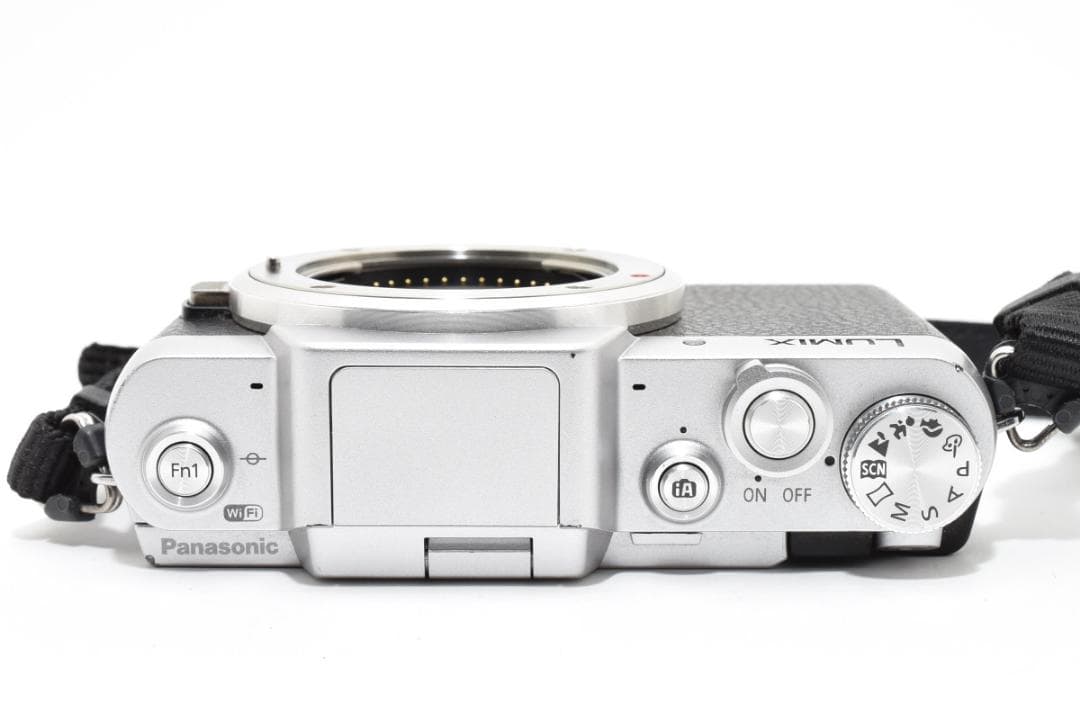 ★極美品★パナソニック LUMIX DMC-GF7 シルバー #1726