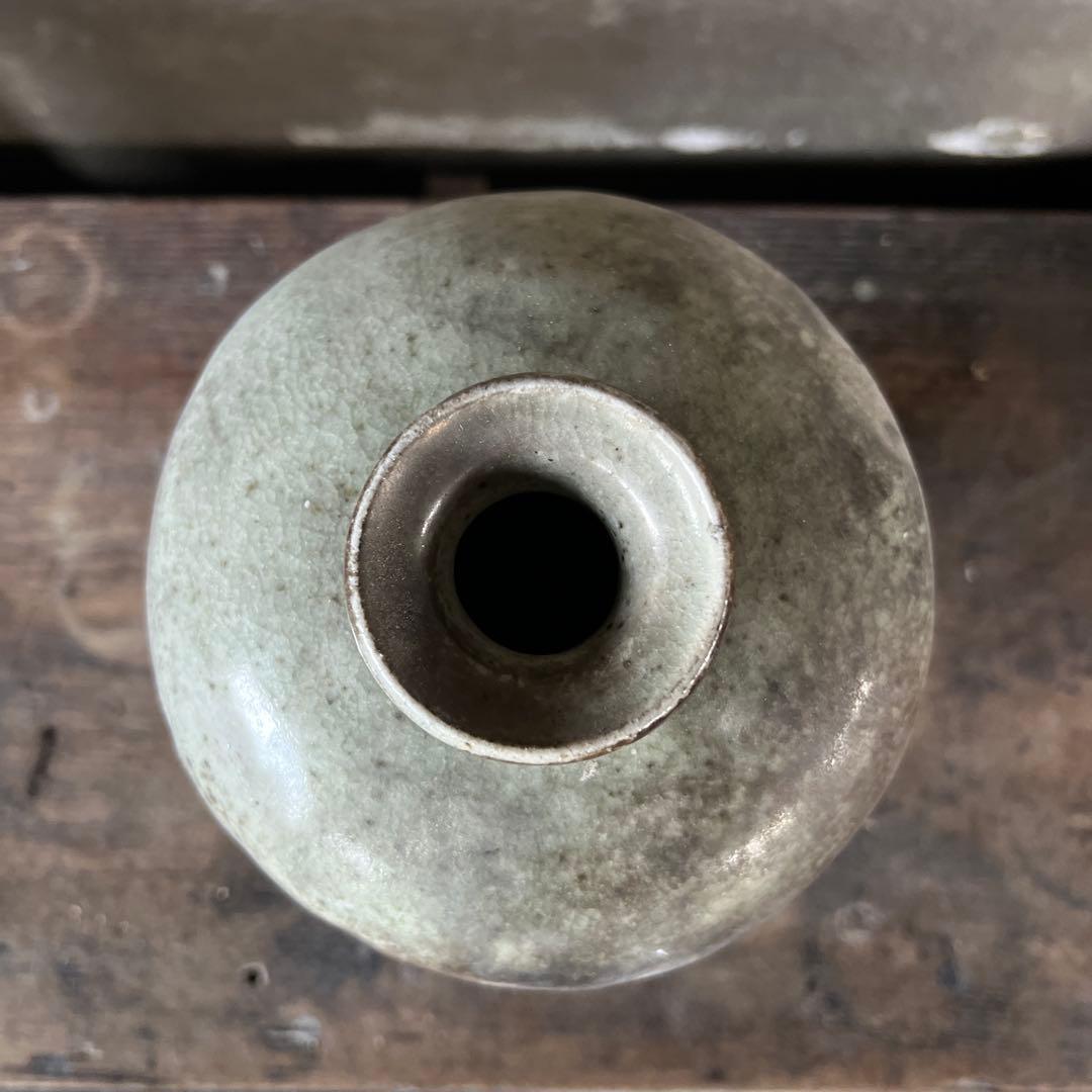 実家整理　古い壺