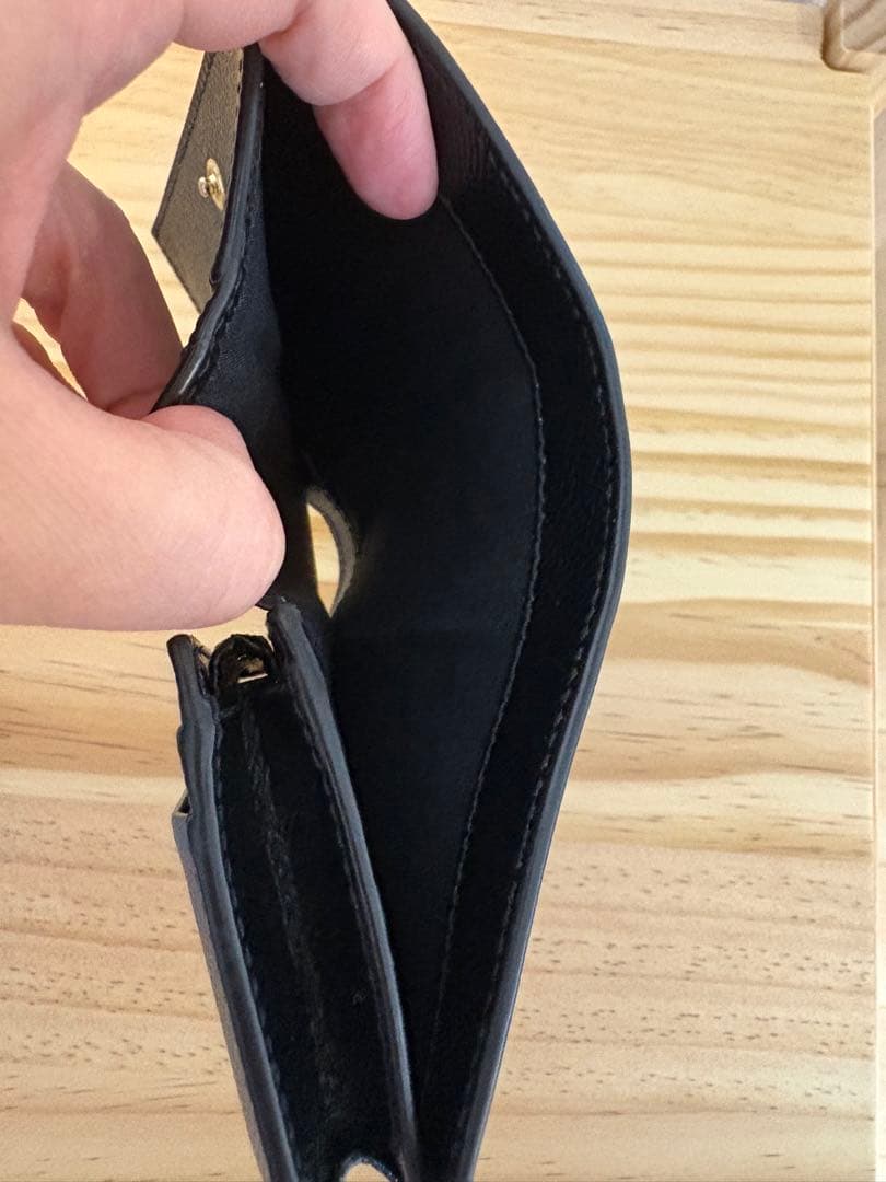 Salvatore Ferragamo 財布　フェラガモ　黒　ブラック
