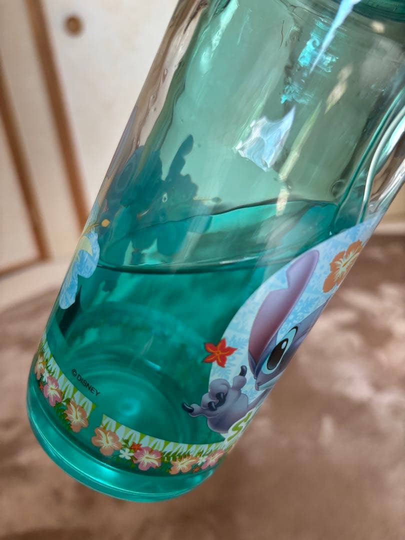 ディズニースティッチウォーターボトル　水筒　海　オイル