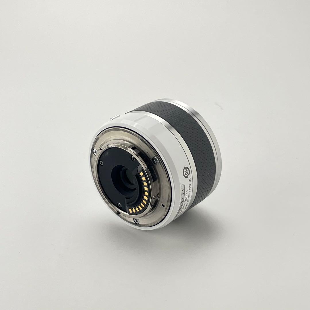 【極上美品・返品保証】Nikon1 J1 ホワイト 標準ズームレンズキット
