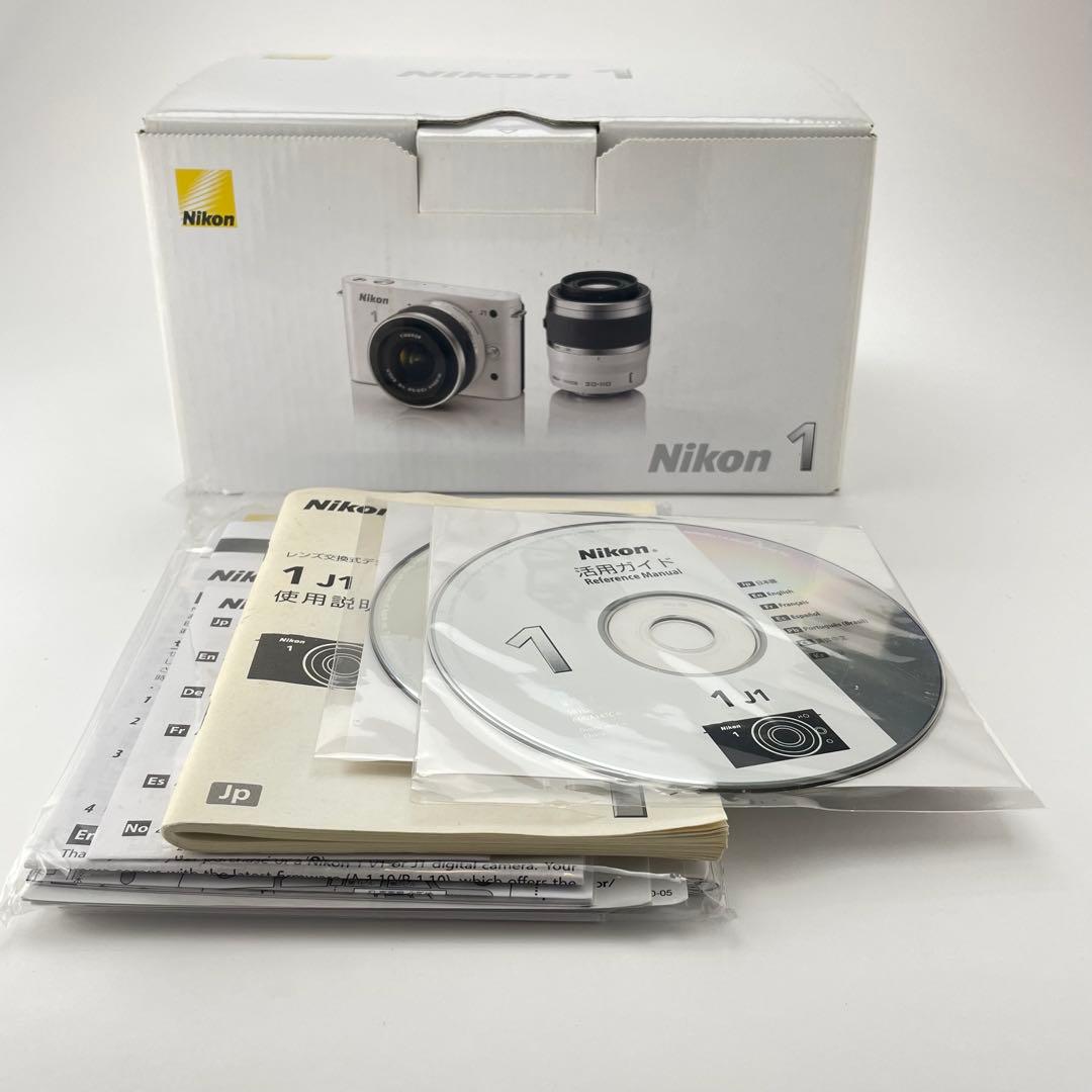 【極上美品・返品保証】Nikon1 J1 ホワイト 標準ズームレンズキット