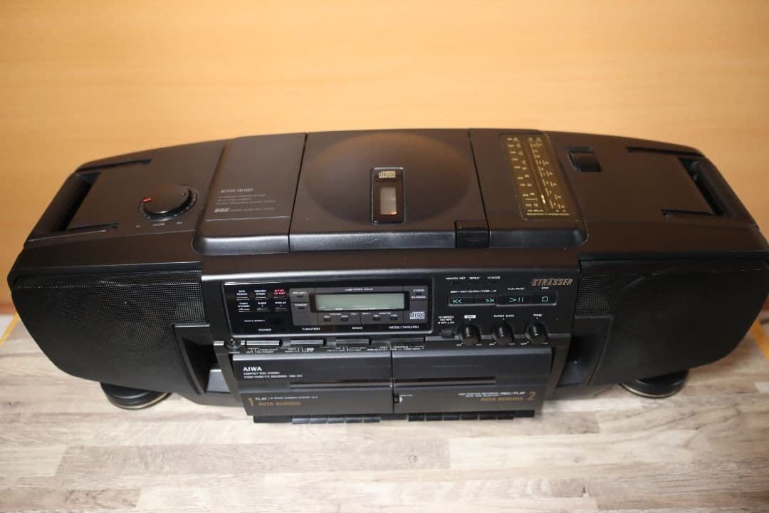 AIWA　ダブルウーハー搭載バブルラジカセ　レストアベース品
