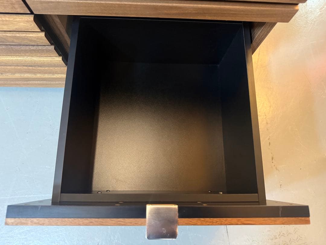 木製　ルーバーチェスト　ローボード　サイドボード　北欧モダン